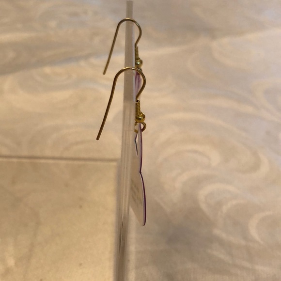 NWOT Kitschy heart pierced earrings - Picture 4 of 9